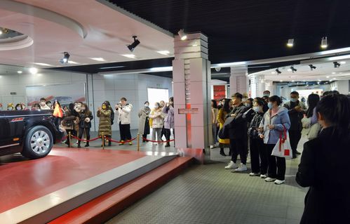 走進(jìn)紅旗展館,感悟紅色精神——文學(xué)院黨委開(kāi)展參觀紅旗文化展館及蔚山工廠學(xué)習(xí)教育實(shí)踐活動(dòng)
